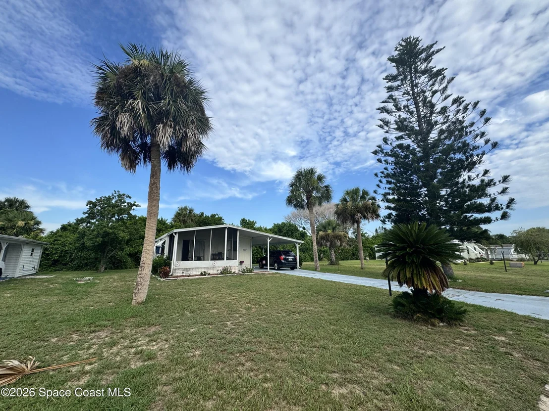 Photo of 7590 Blackhawk Road