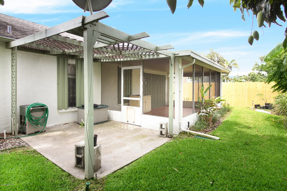 Photo of 1679 Clover Circle