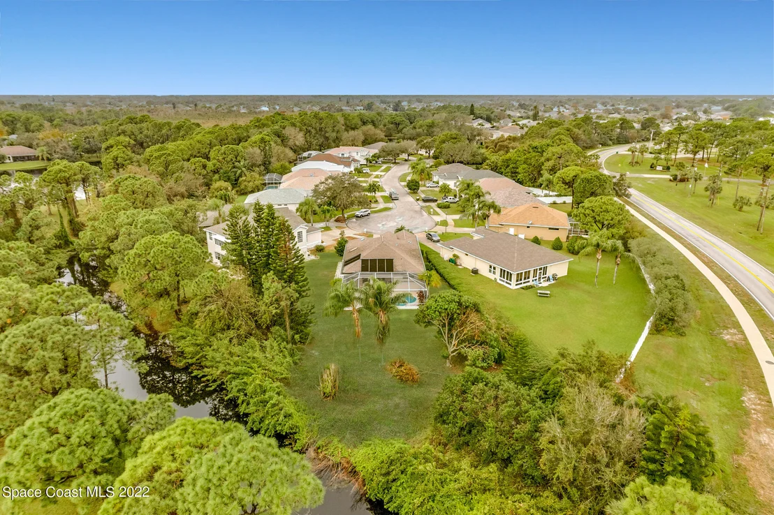 Photo of 796 Suntree Woods Drive