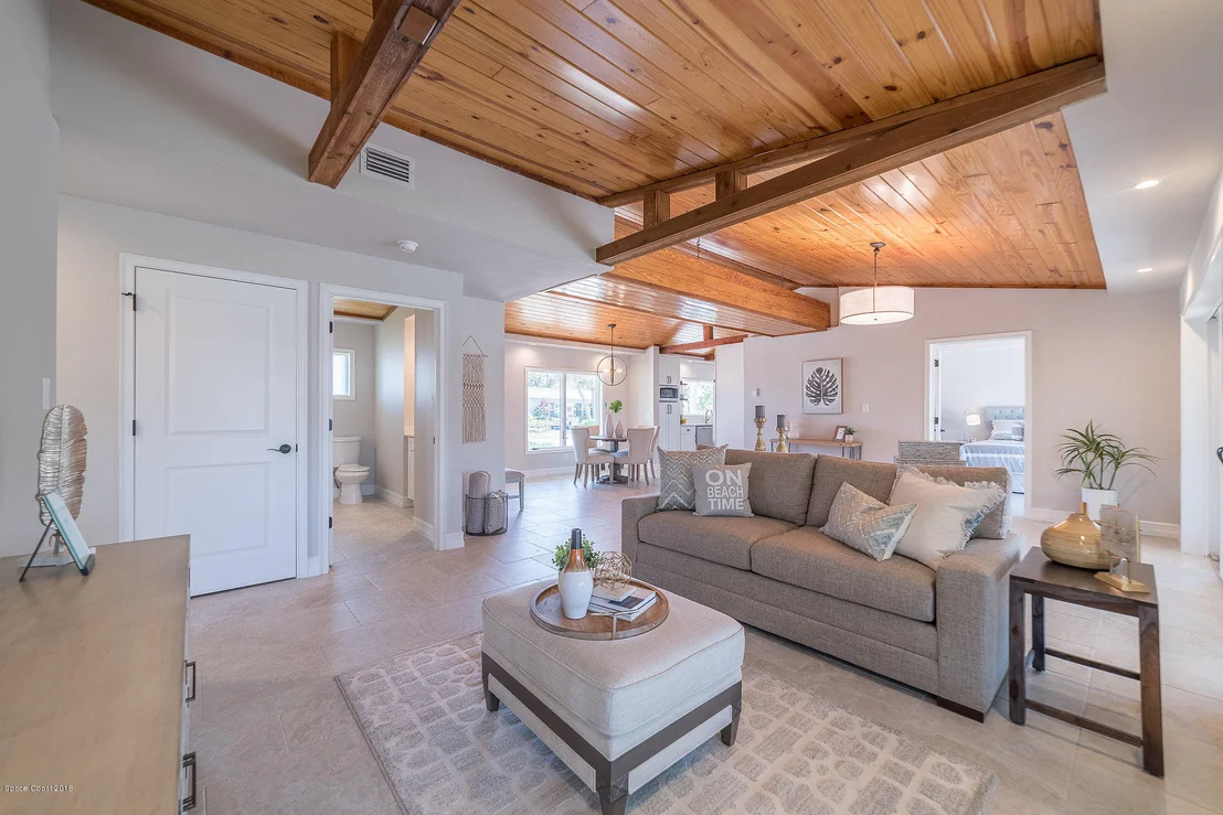 Photo of 417 Cardinal Drive