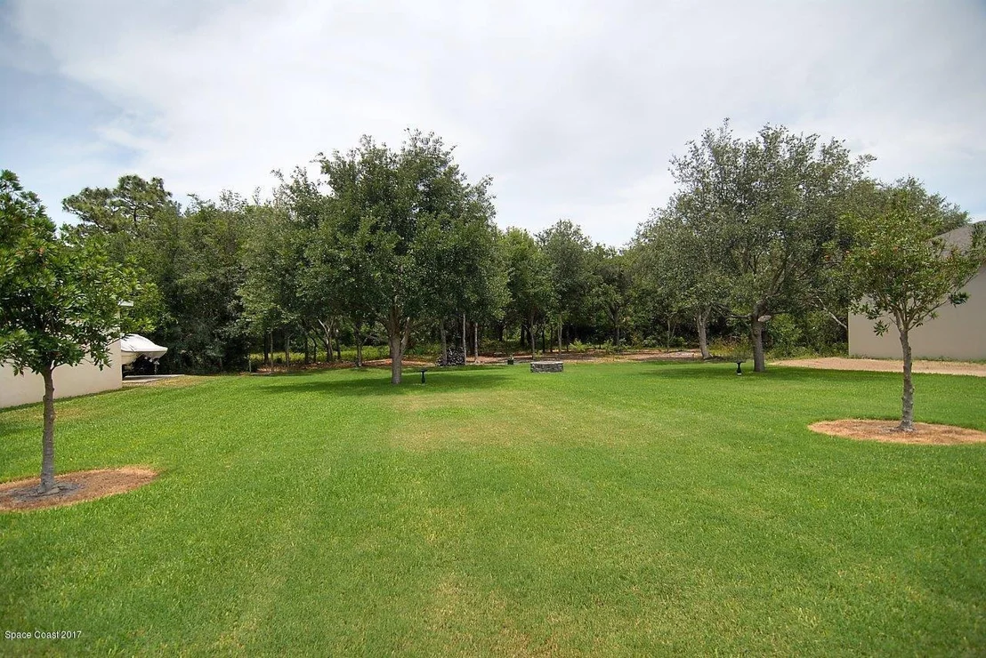 Photo of 1870 Trimble Road