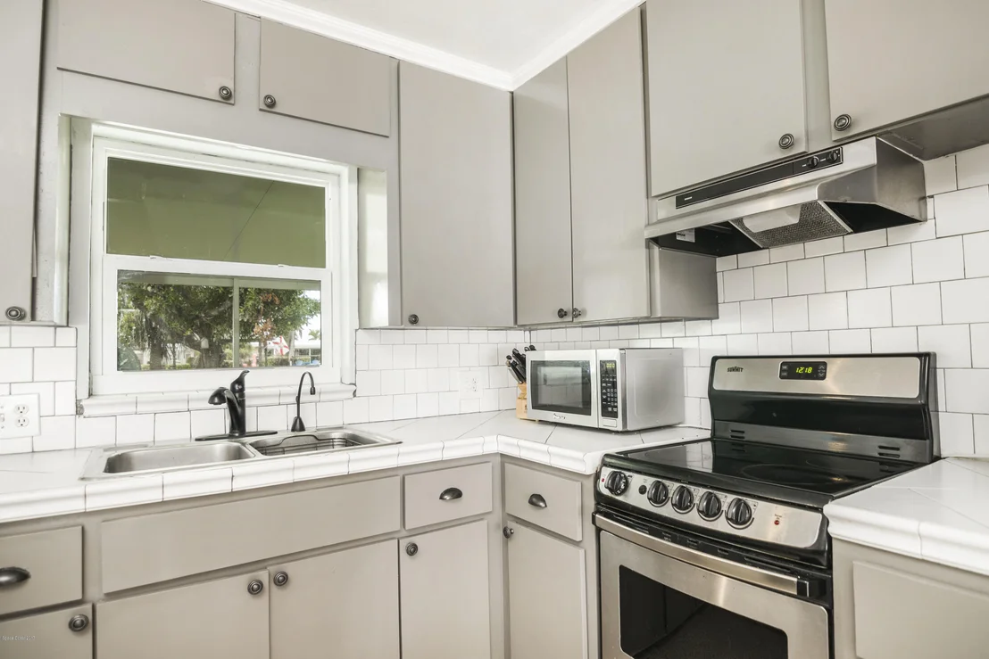 Photo of 1702 Bayshore Drive