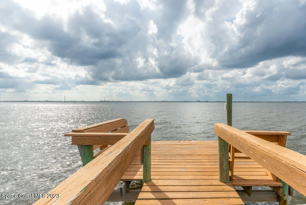 Photo of 2115 S River Road