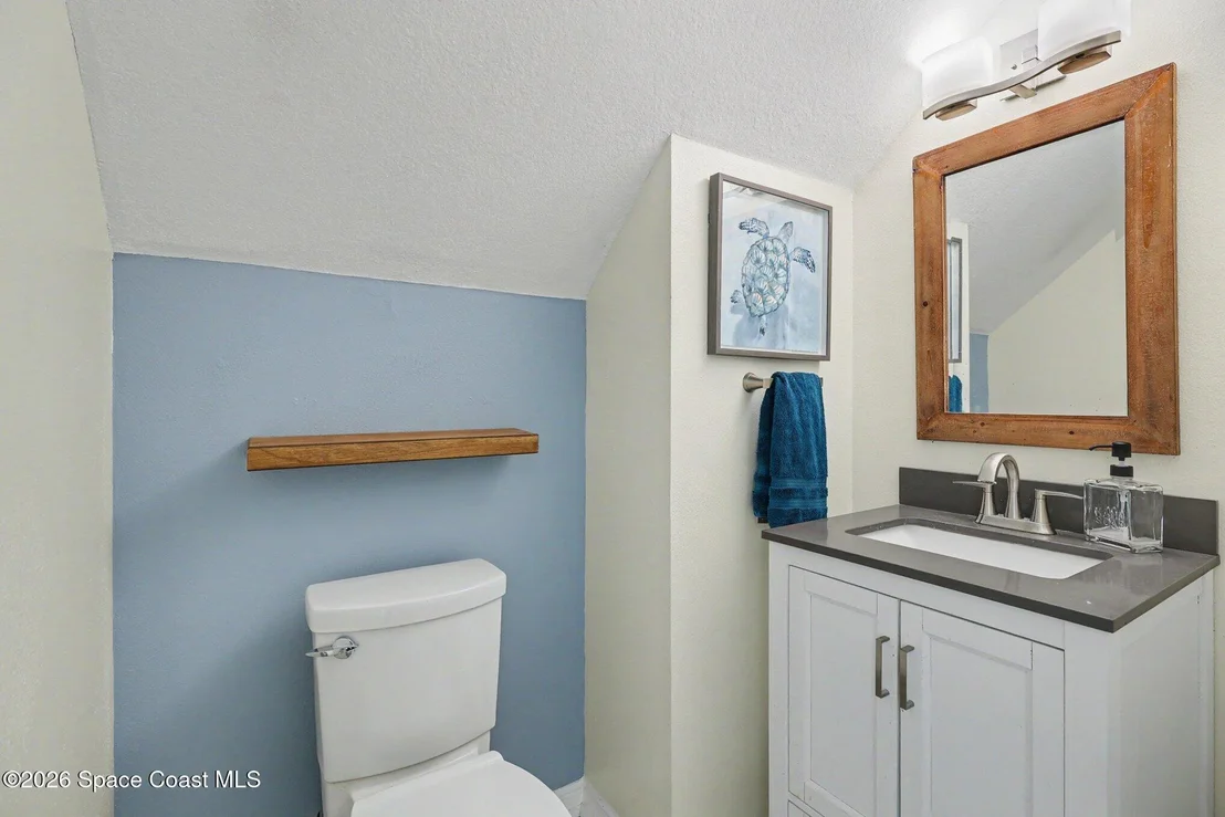 Photo of 745 Ashbury Avenue