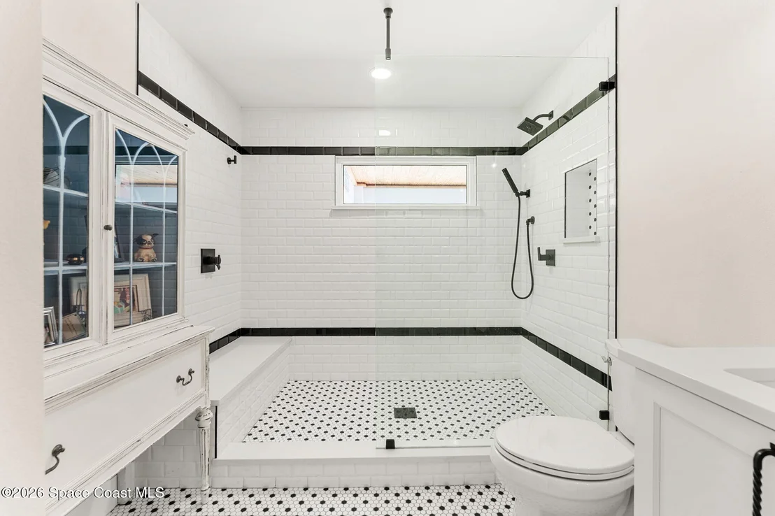 Photo of 751 Oak Ridge Drive