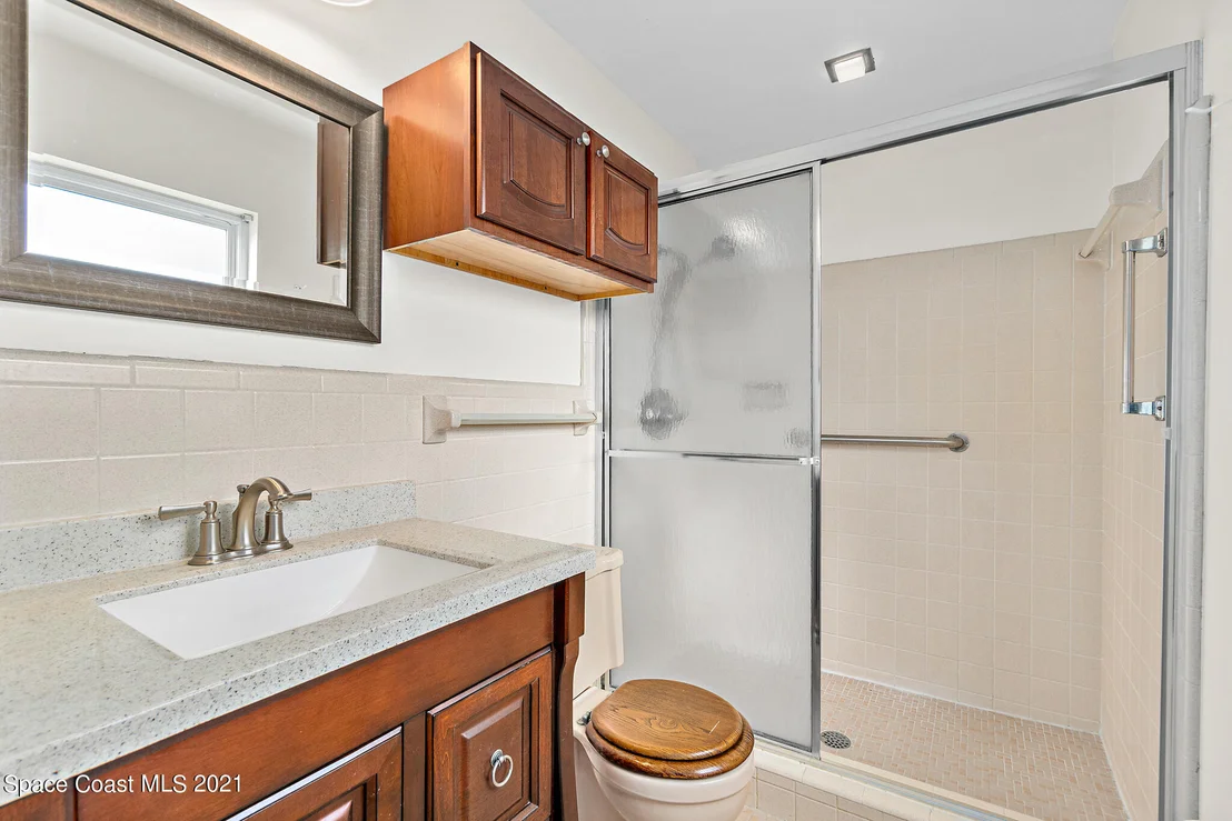 Photo of 1726 Golfview Drive