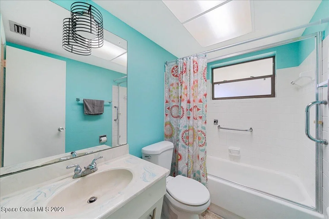 Photo of 533 Clarke Avenue