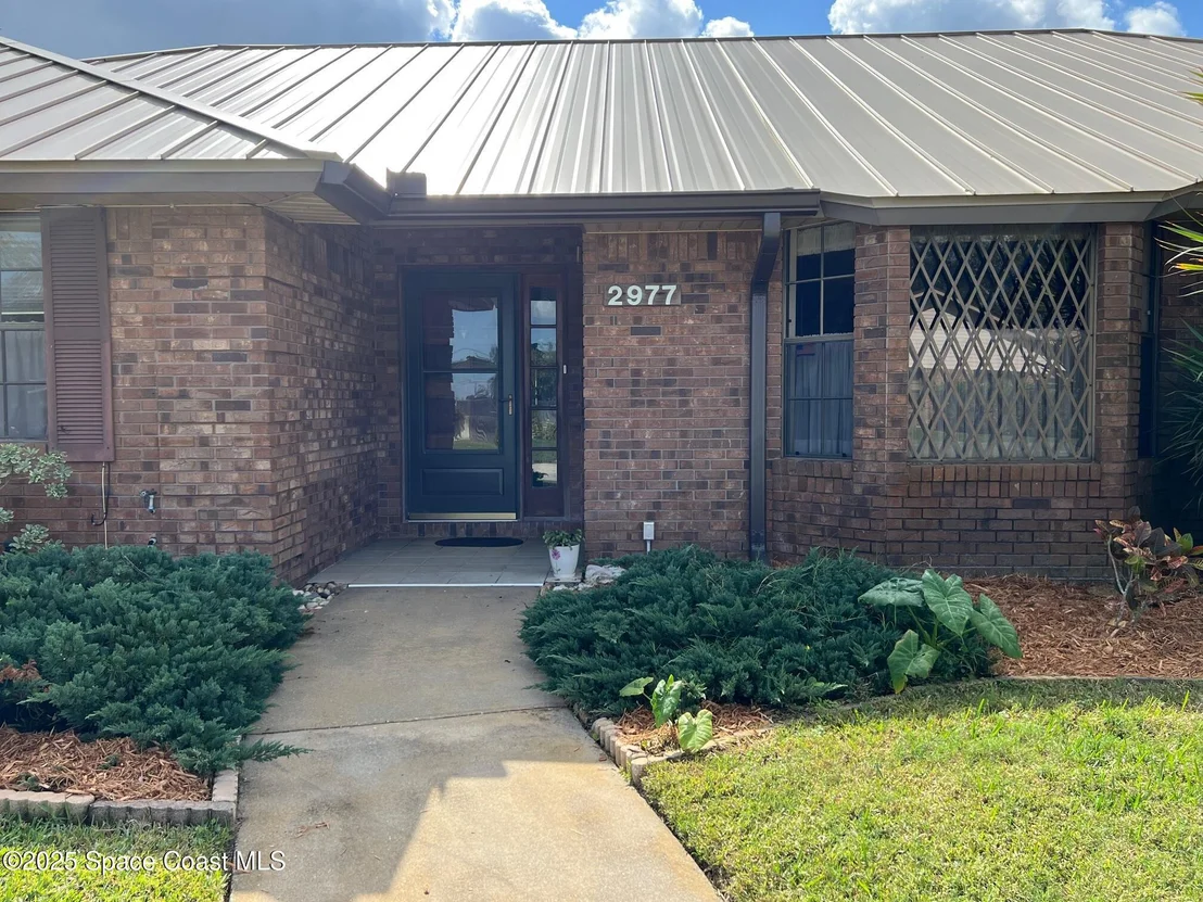 Photo of 2977 Saint Helens Way