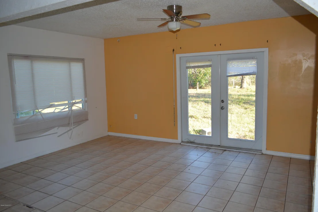 Photo of 1643 Fairfield Circle NE