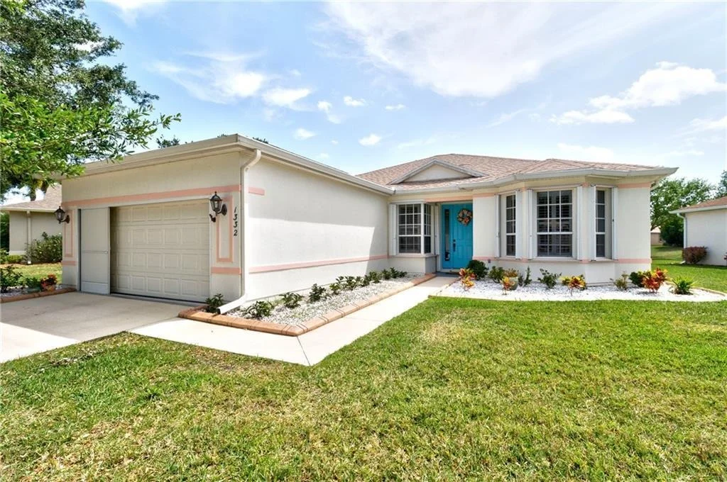 Photo of 1332 Shoreline Circle