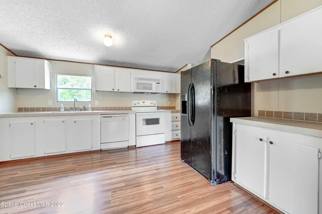 Photo of 560 Camp Road