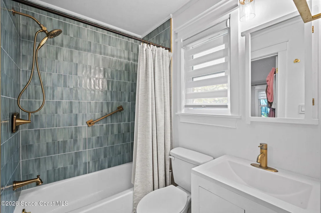 Photo of 7245 Madison Street