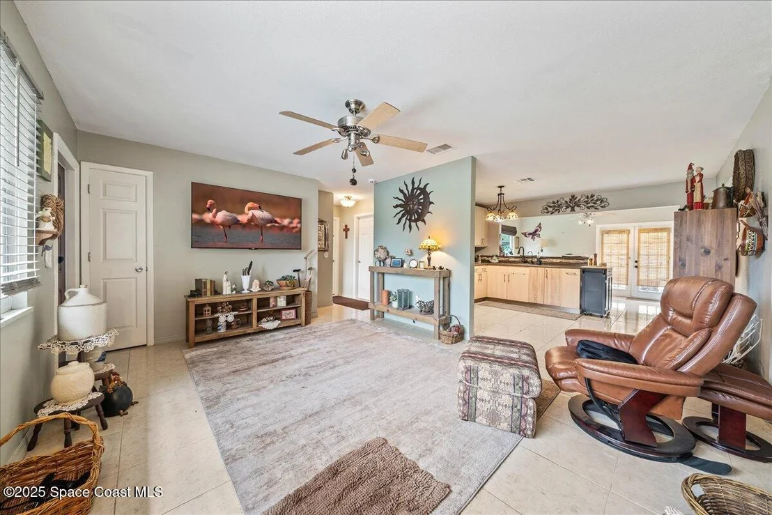 Photo of 712 Brevity Avenue NE