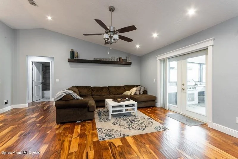 Photo of 6023 Elgin Road