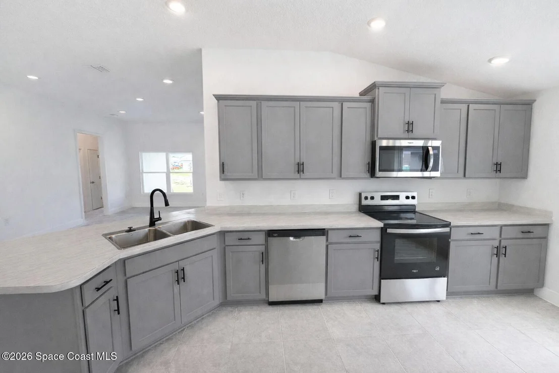 Photo of 1026 Kylar Drive NW