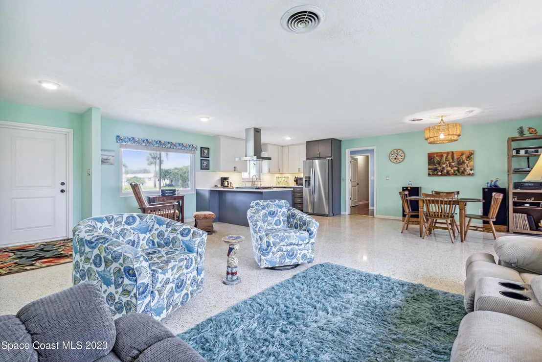 Photo of 655 Rosada Street