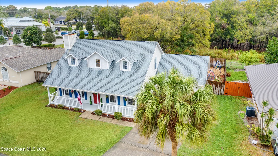 Photo of 892 Spirea Drive