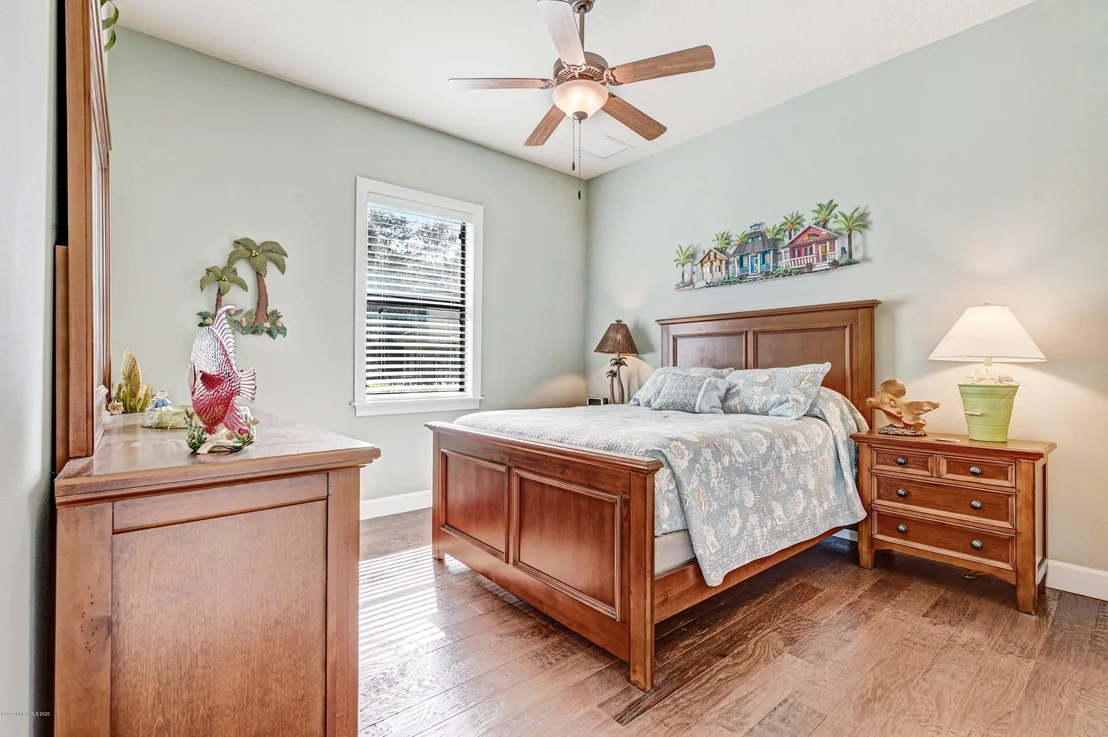 Photo of 3799 Riverside Drive