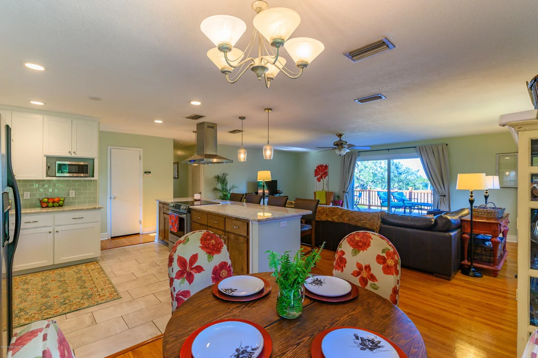 Photo of 1411 Ridge Road NE