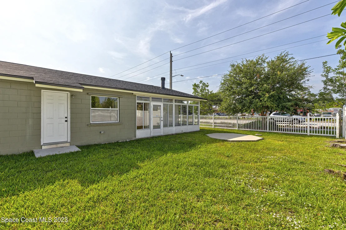 Photo of 1447 Floyd Drive