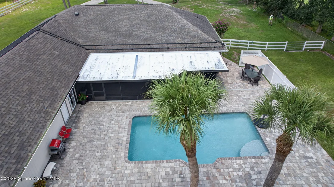 Photo of 5365 Pine Street
