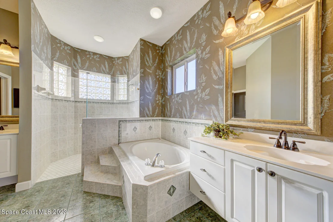 Photo of 2614 Canterbury Circle