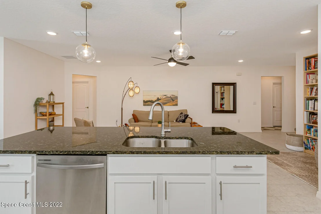 Photo of 953 Edensor Lane