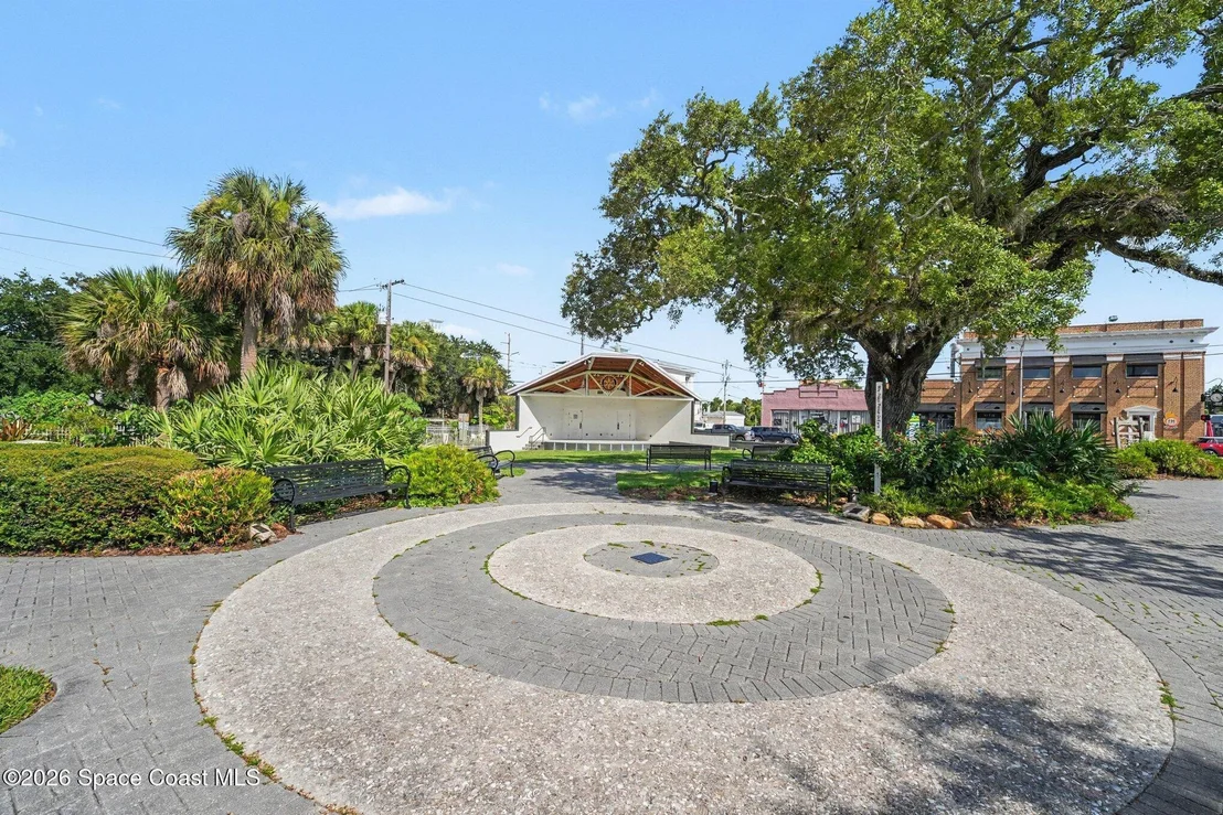 Photo of 640 Old Oak Street