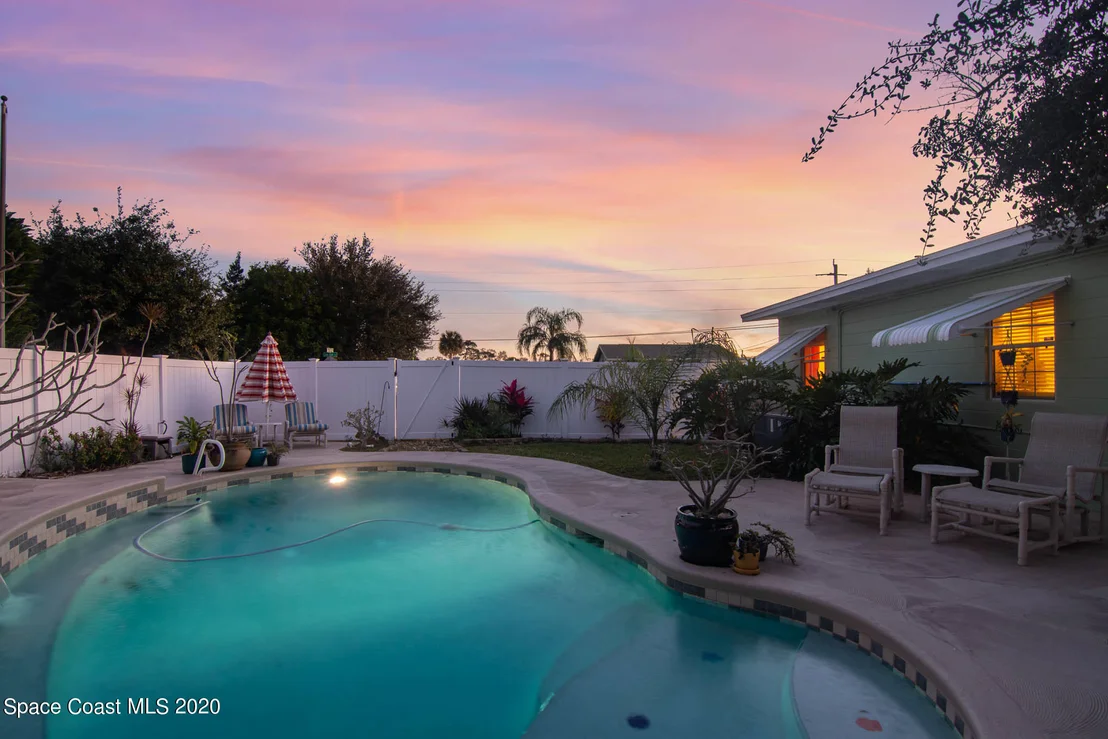 Photo of 309 Live Oak Lane