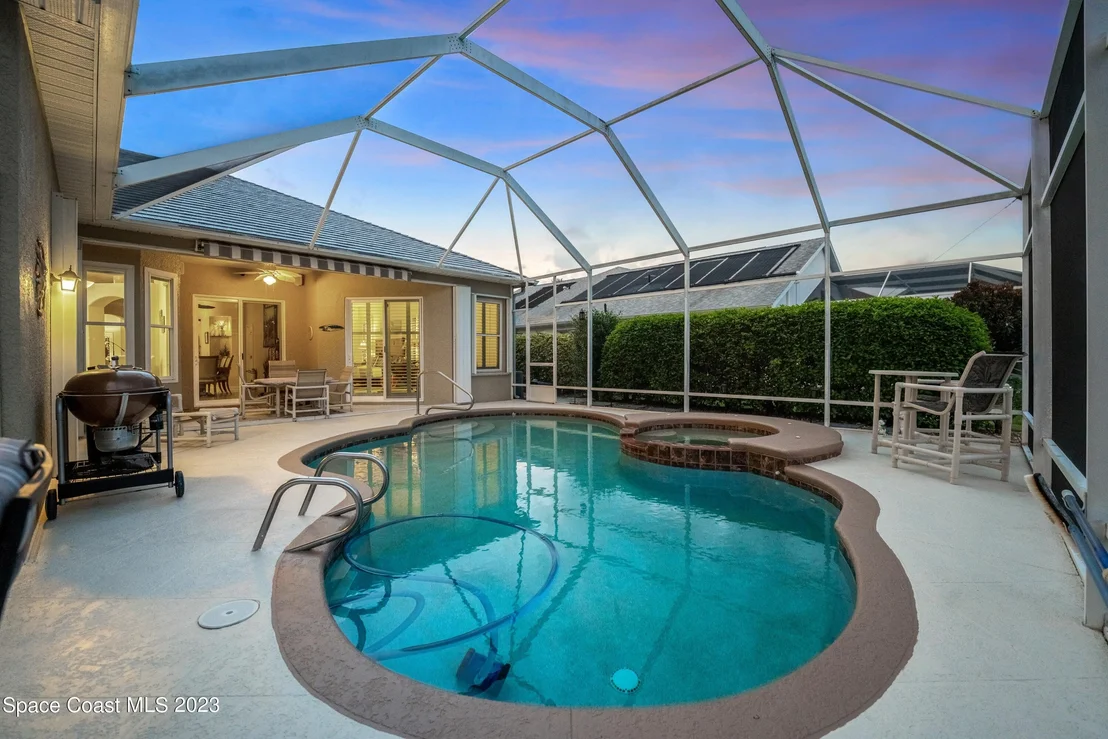Photo of 665 Carriage Hill Road