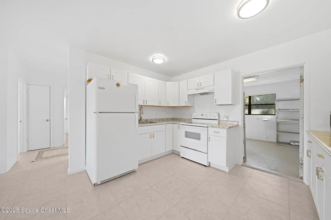 Photo of 2800 Alexander Avenue NE