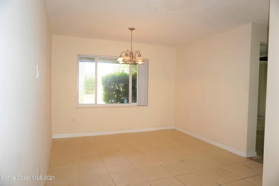 Photo of 500 Buckingham Avenue