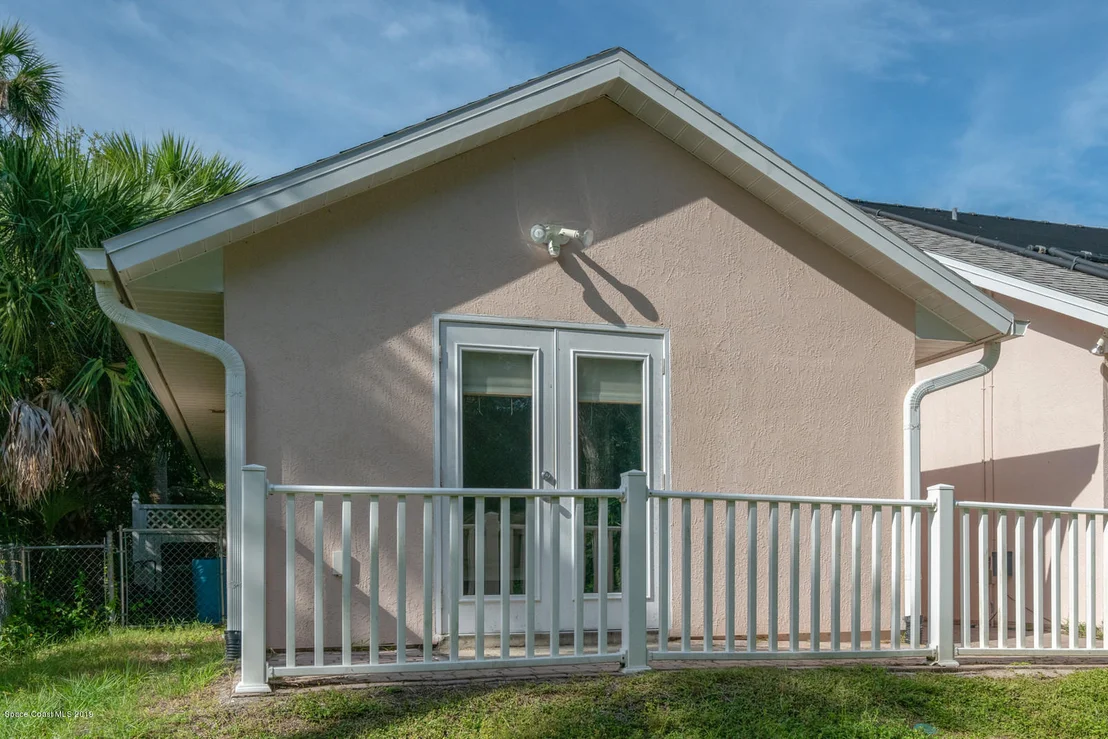 Photo of 113 Seagrape Road