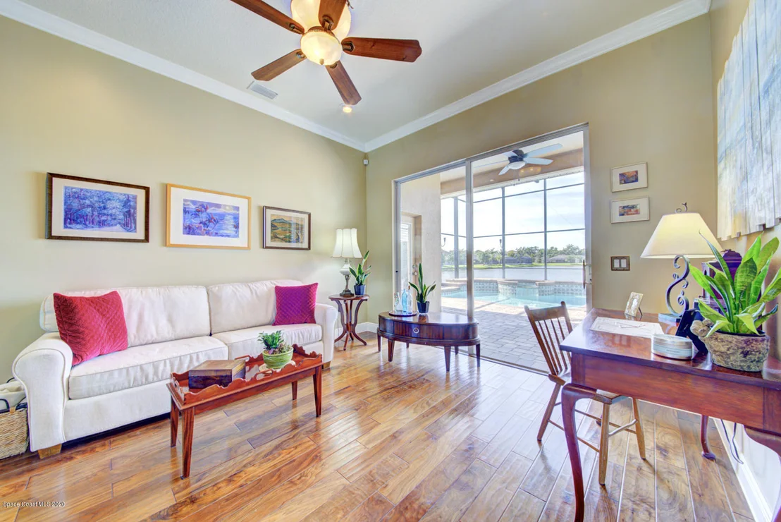 Photo of 2084 Botanica Circle