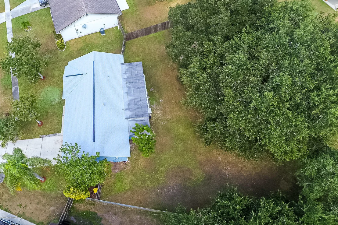 Photo of 1111 Cotton Road NE
