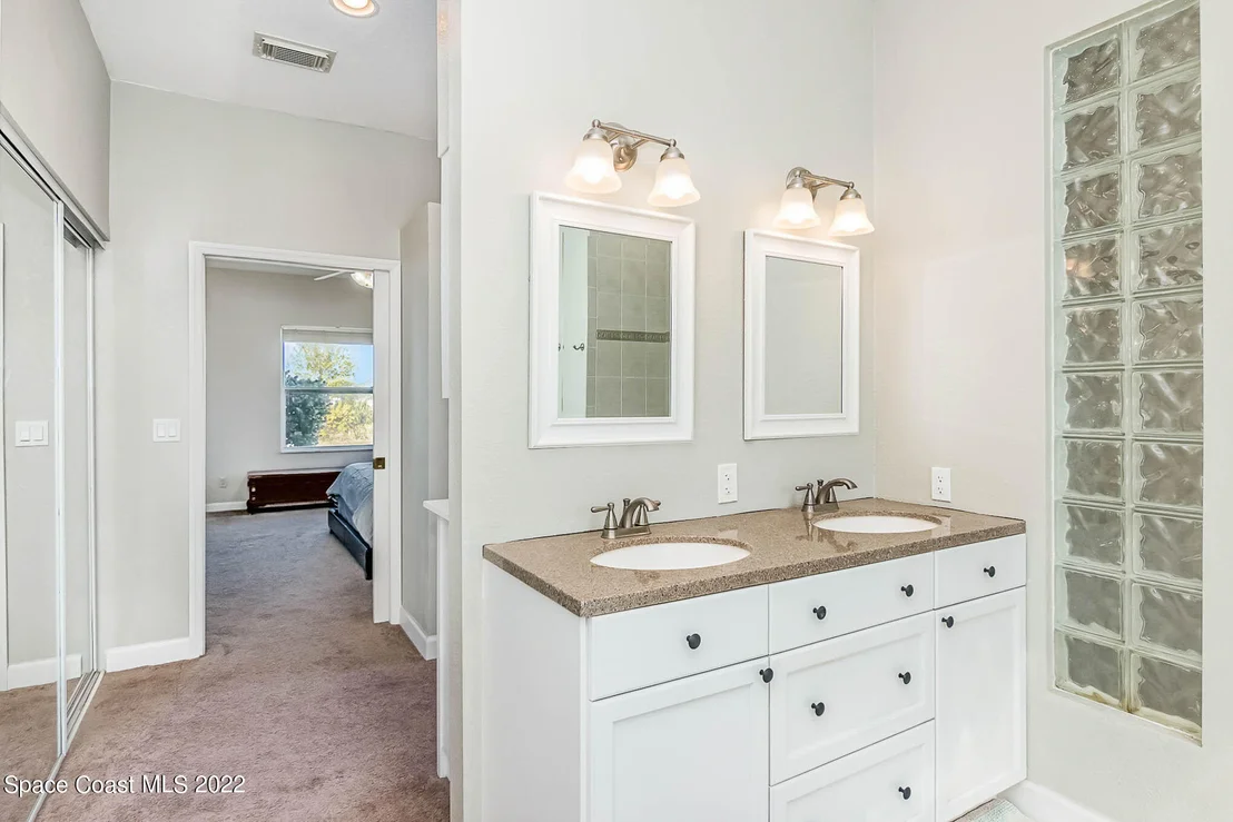 Photo of 896 Belmont Place