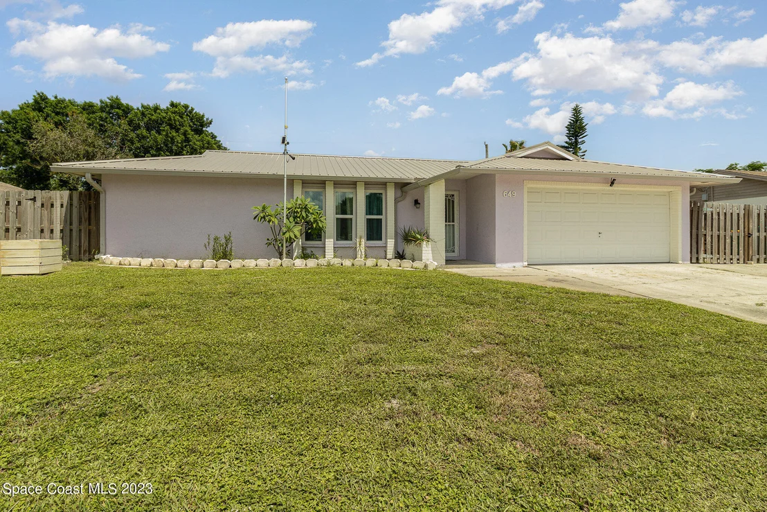 Photo of 649 Croton Road