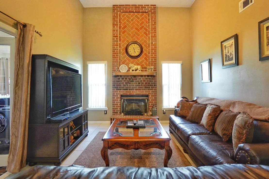 Photo of 440 N Burnett Road