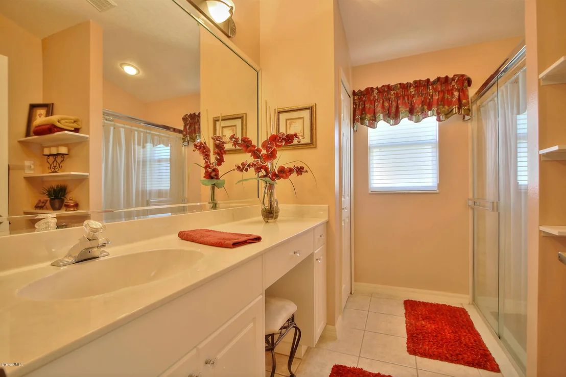 Photo of 991 Pine Creek Circle