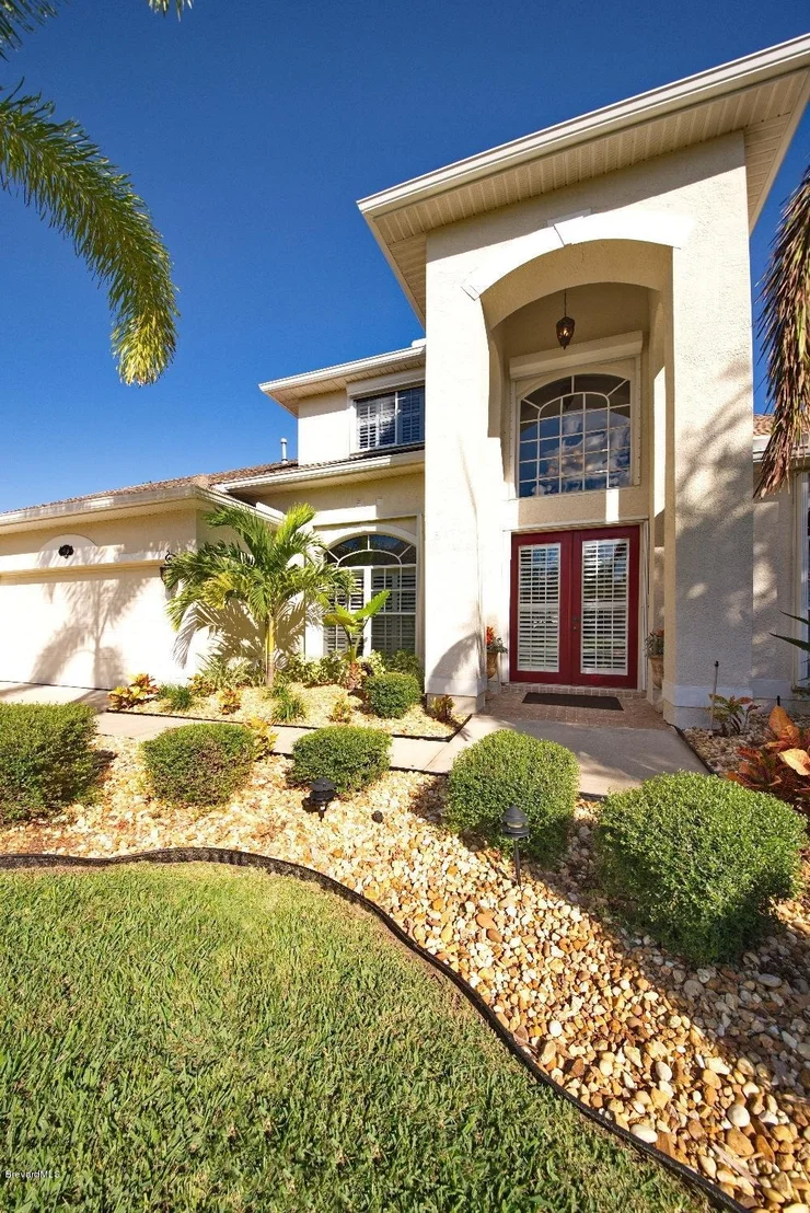 Photo of 5918 Newbury Circle