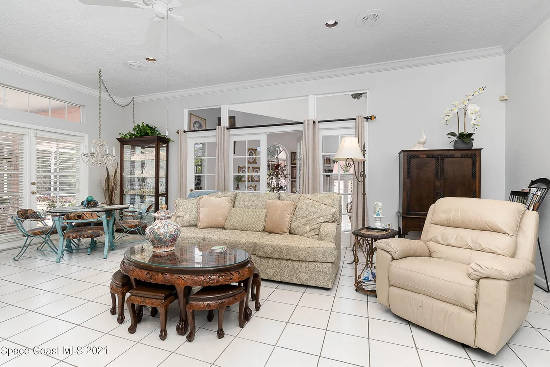 Photo of 1817 Laurel Oak Drive S