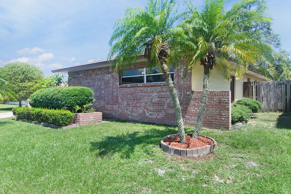 Photo of 1546 Spruce Road