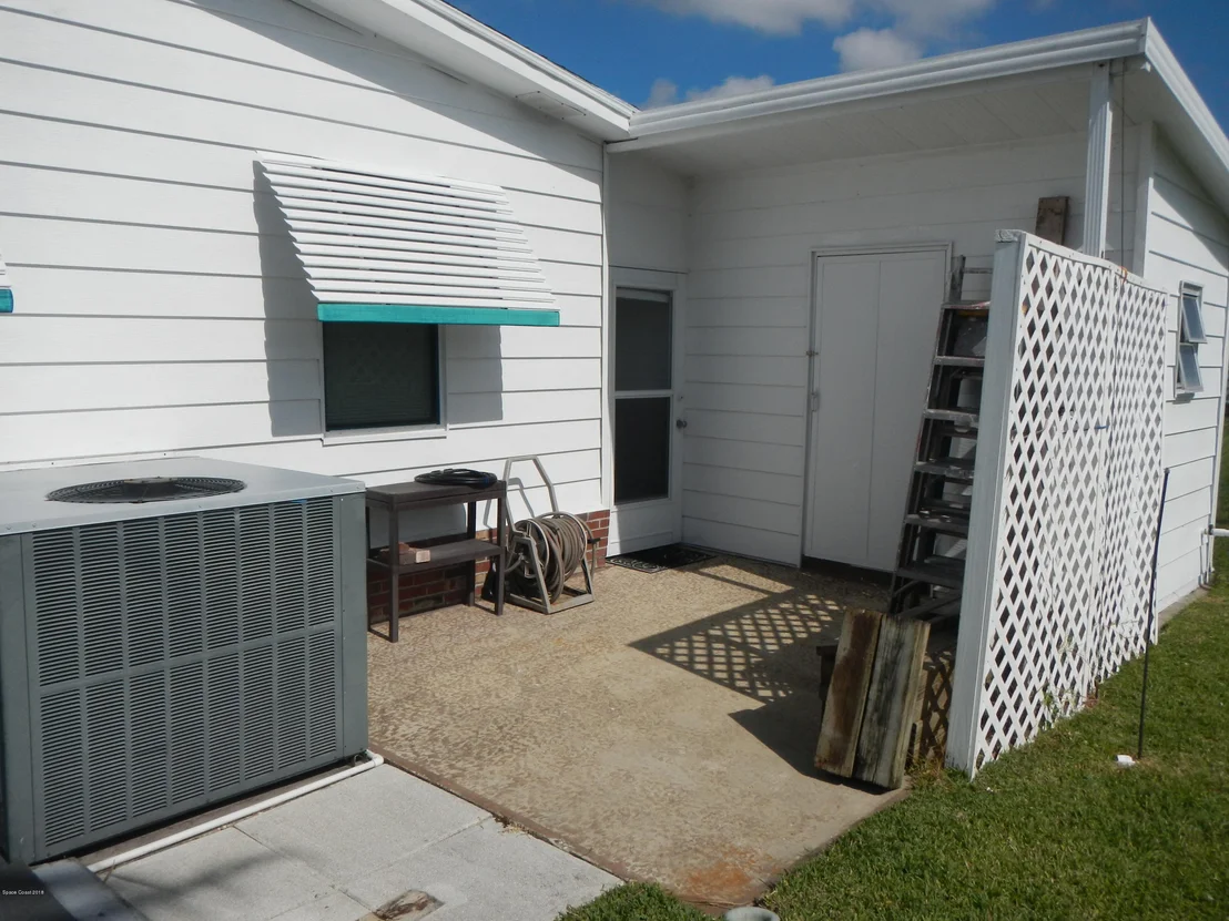 Photo of 1899 Coco Plum Street NE