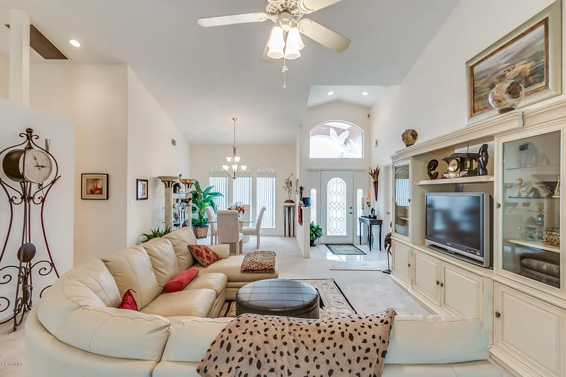 Photo of 969 Somerset Lane