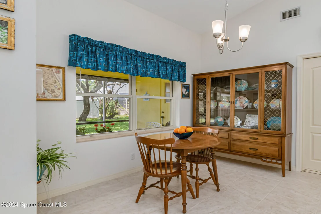 Photo of 410 Oriole Lane