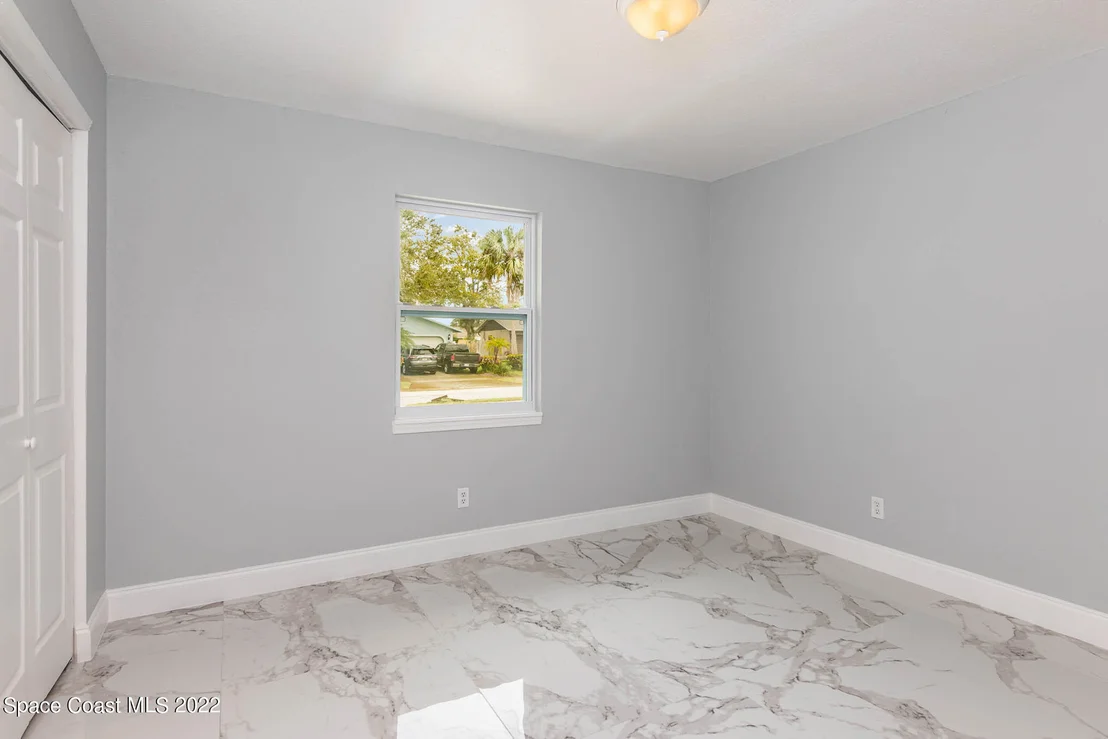 Photo of 1541 Spruce Road