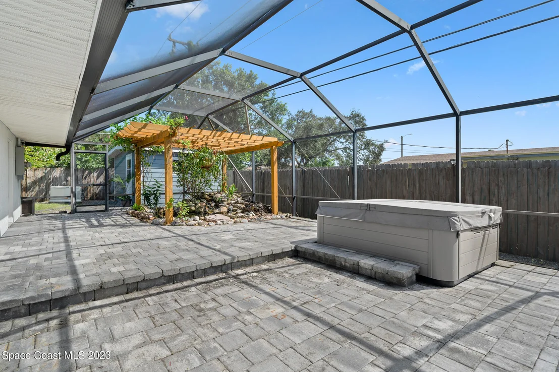 Photo of 275 Cinnamon Drive