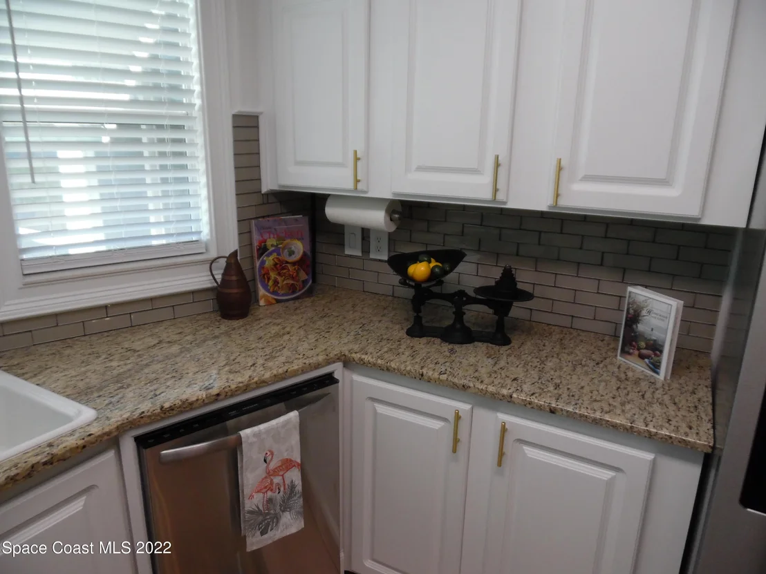 Photo of 7685 Chasta Road