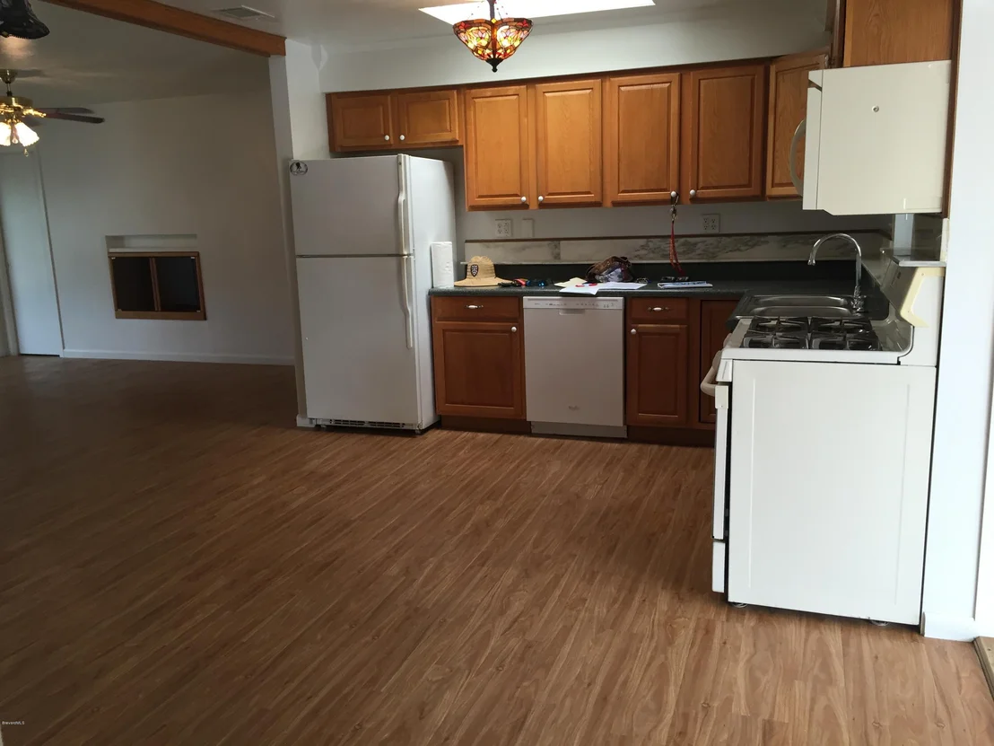 Photo of 1177 Bell Street