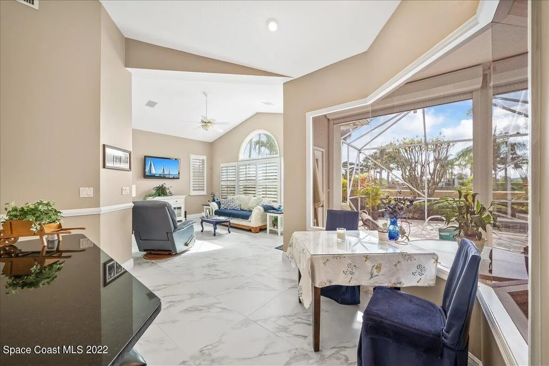 Photo of 1001 Fieldstone Drive